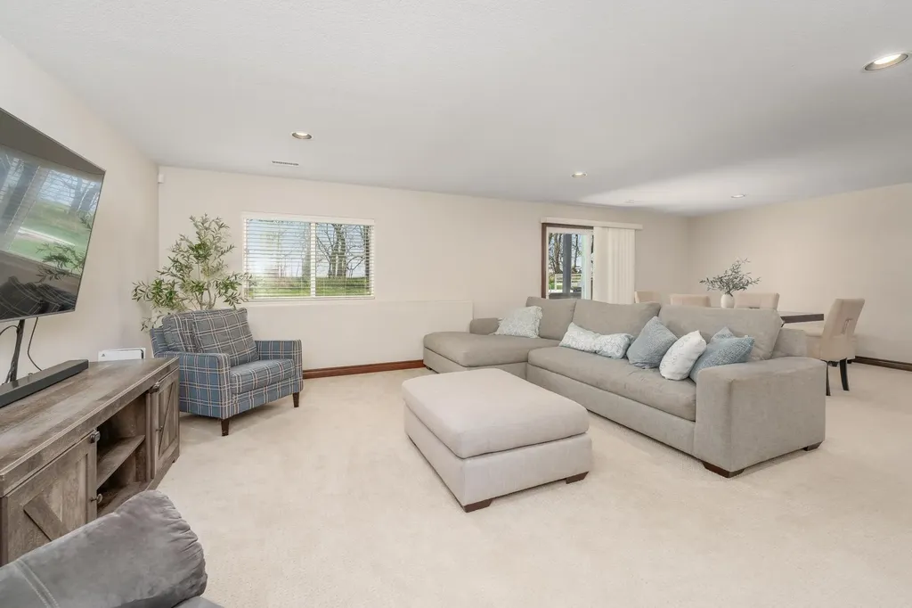 1513 N Shadow Rock Drive Andover KS 67002
