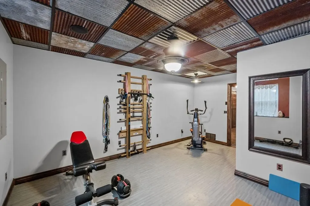 2601 S Brookmeadow Drive Garden Plain KS 67050