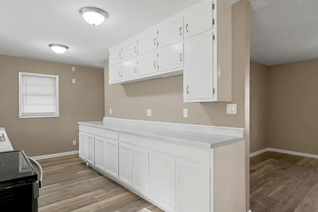 2869 S Mosley Street Wichita KS 67216