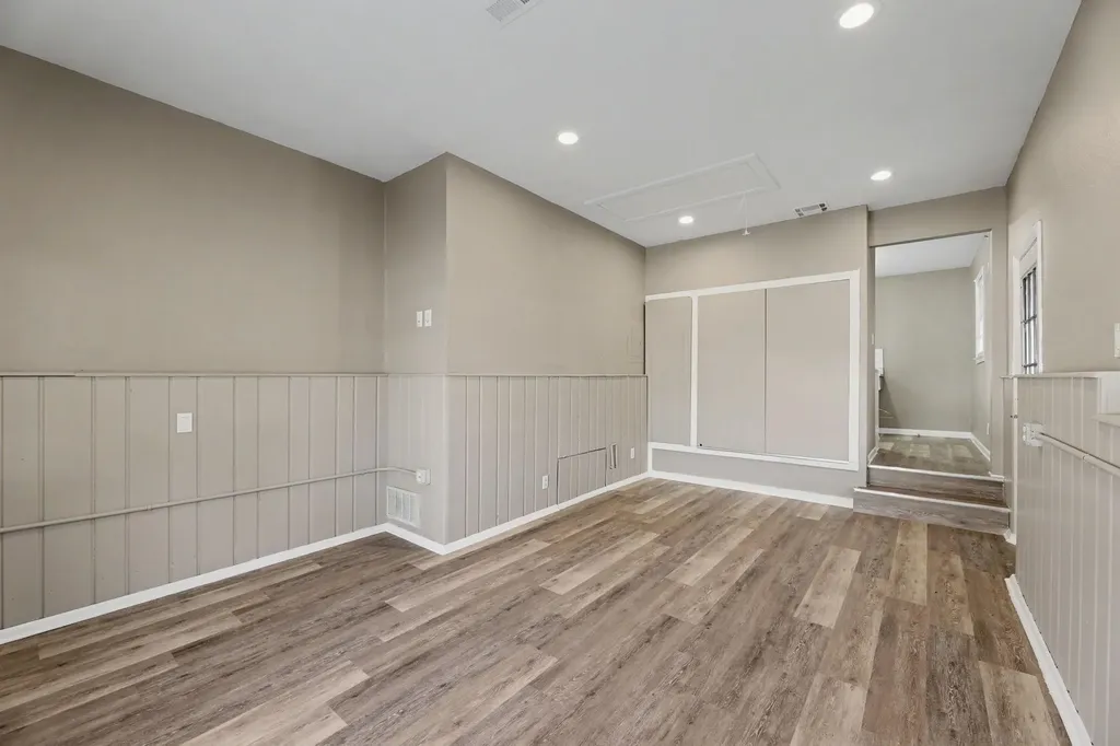 2869 S Mosley Street Wichita KS 67216