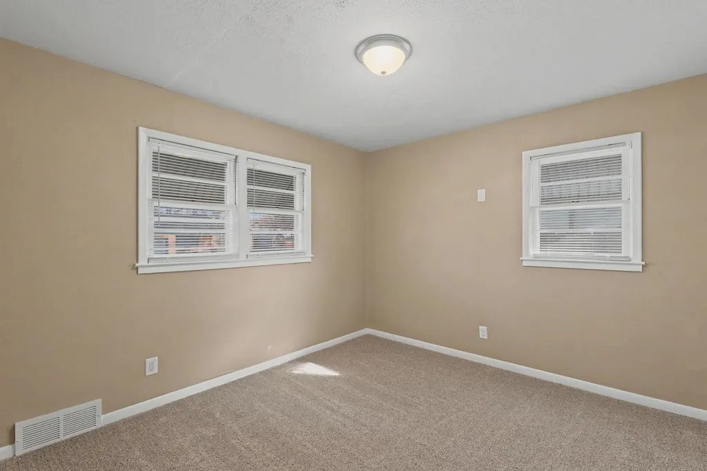 2869 S Mosley Street Wichita KS 67216