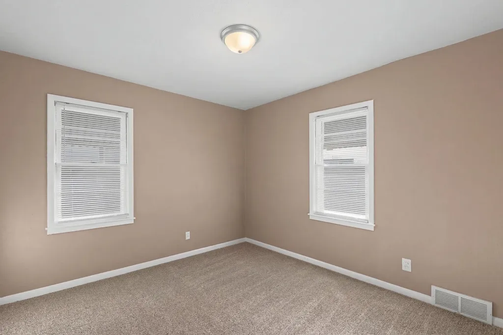 2869 S Mosley Street Wichita KS 67216