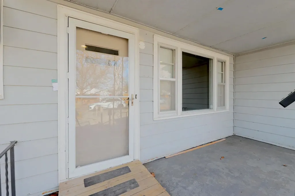 2869 S Mosley Street Wichita KS 67216