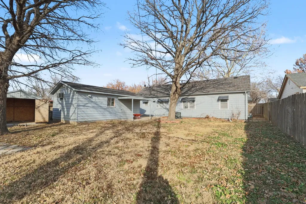 2869 S Mosley Street Wichita KS 67216