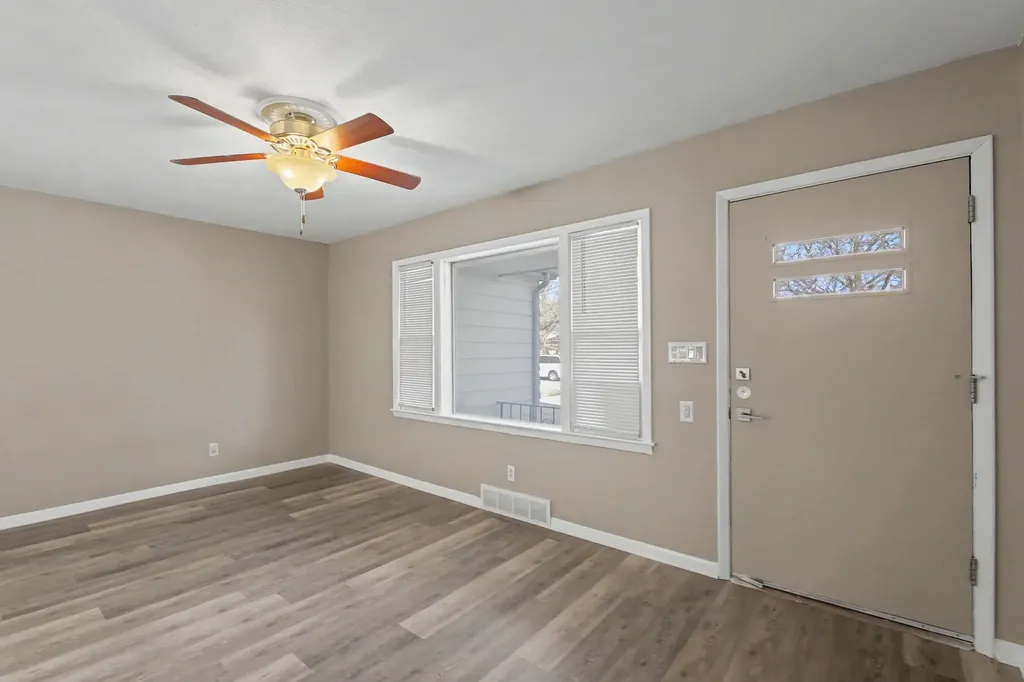 2869 S Mosley Street Wichita KS 67216