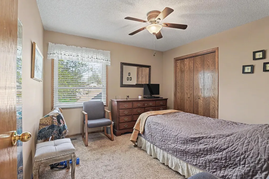 1129 N Manchester Court Wichita KS 67212