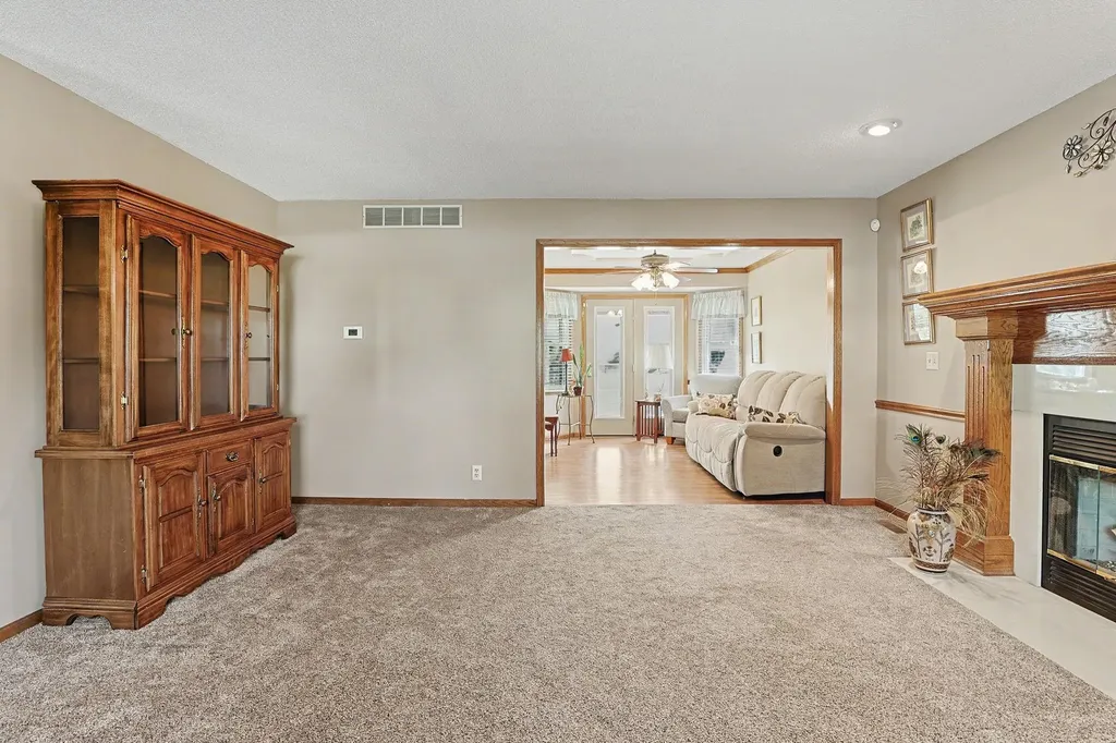 1129 N Manchester Court Wichita KS 67212