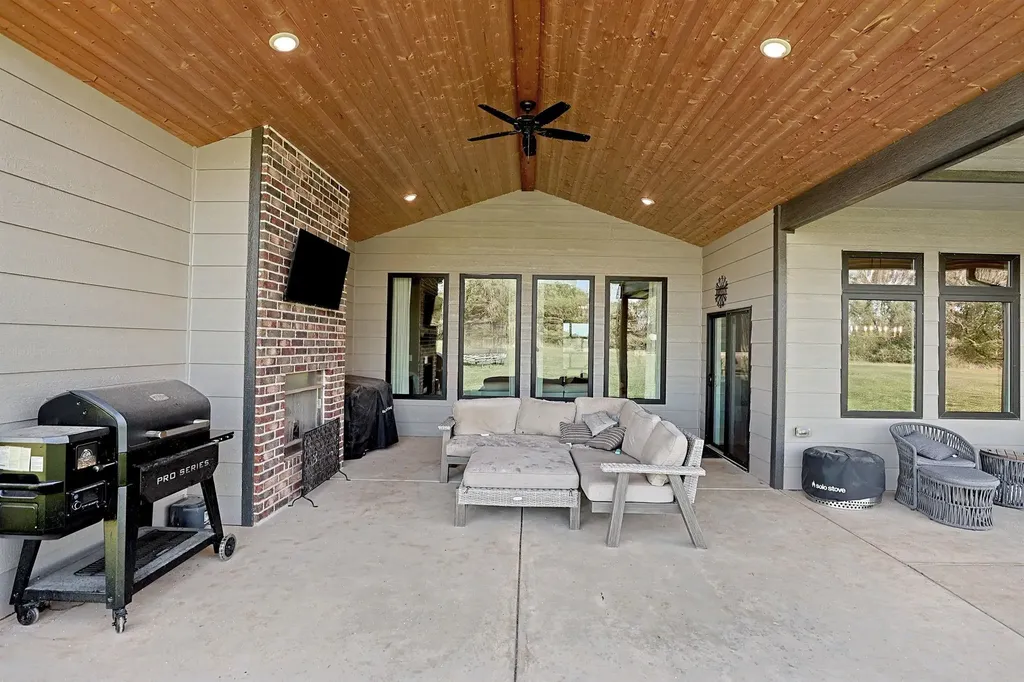 104 N Estes Street Garden Plain KS 67050