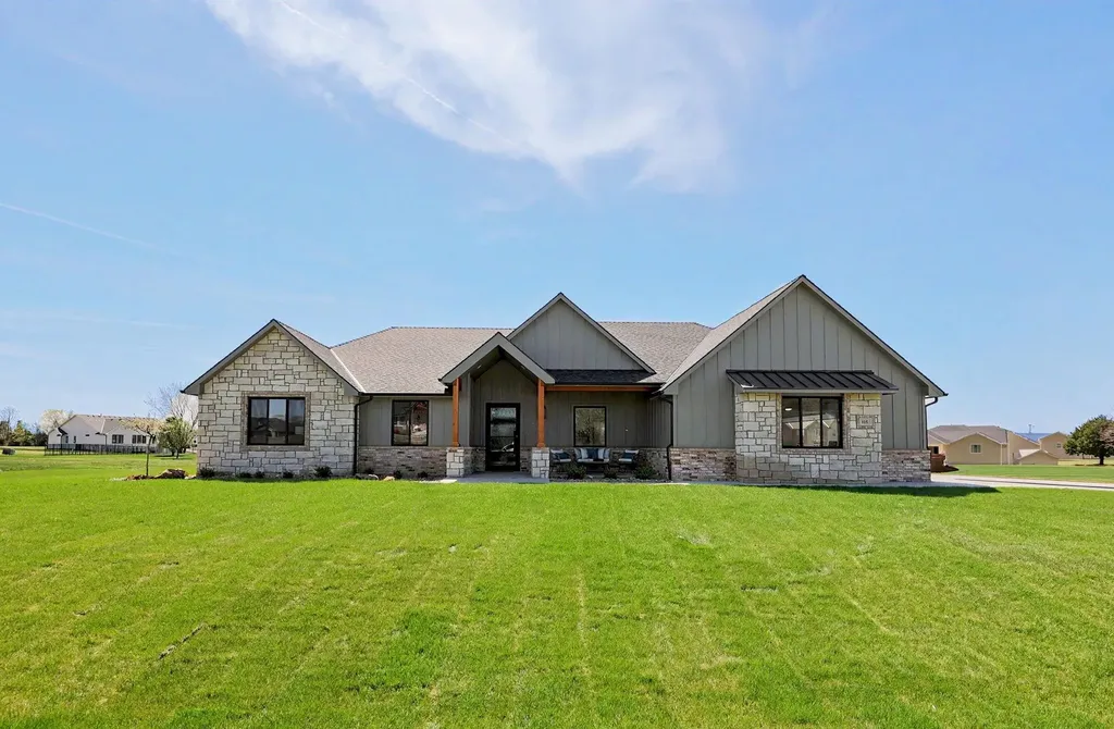 115 N Estes Street Garden Plain KS 67050
