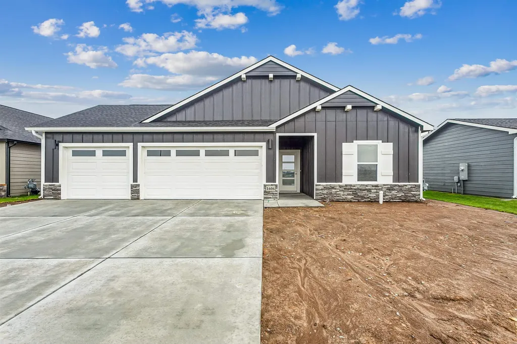 1606 N Topaz Lane Mulvane KS 67110