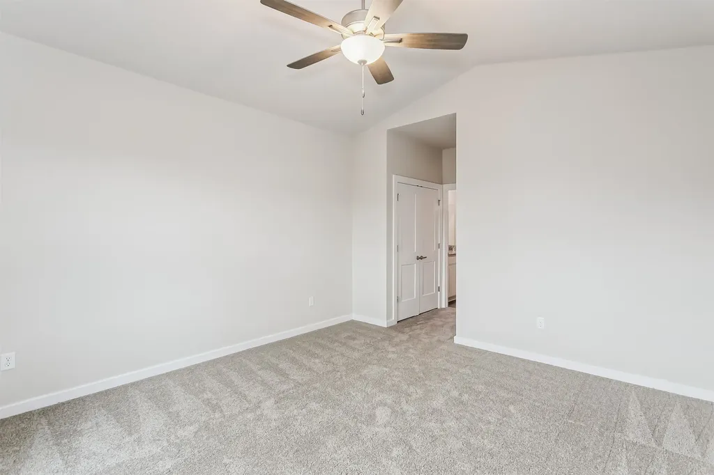1606 N Topaz Lane Mulvane KS 67110