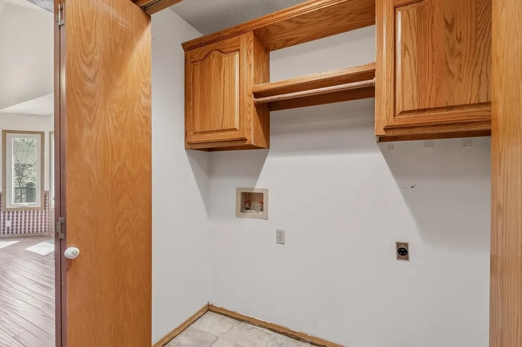 5141 N Newton Circle Park City KS 67219
