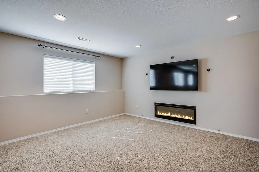 2121 S Upland Hills Wichita KS 67235