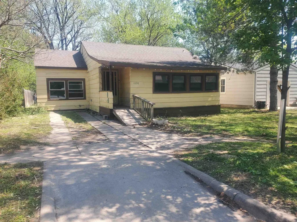 1030 N B Arkansas City KS 67005