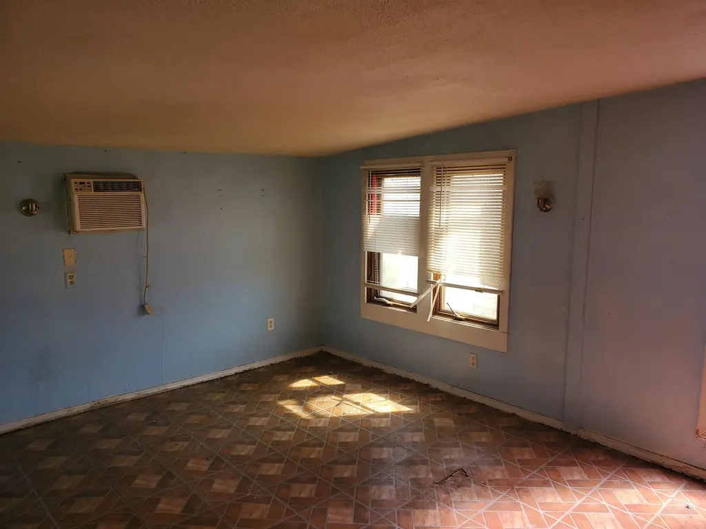 1030 N B Arkansas City KS 67005