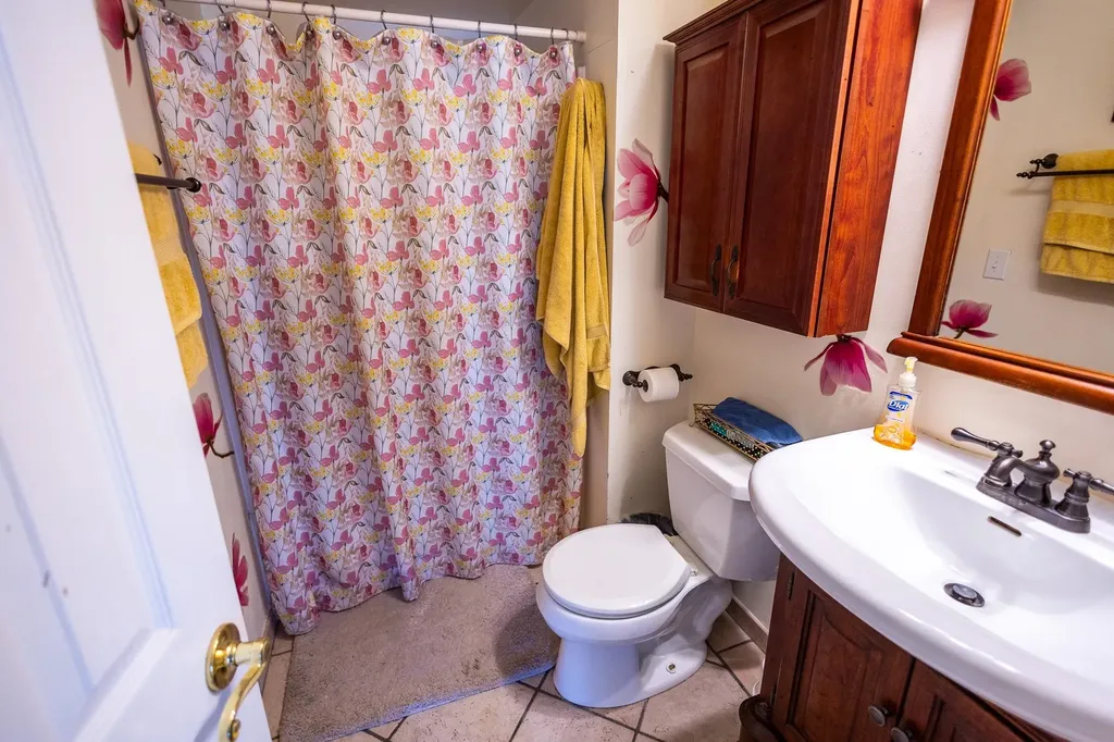 8201 E Harry Street Wichita KS 67207