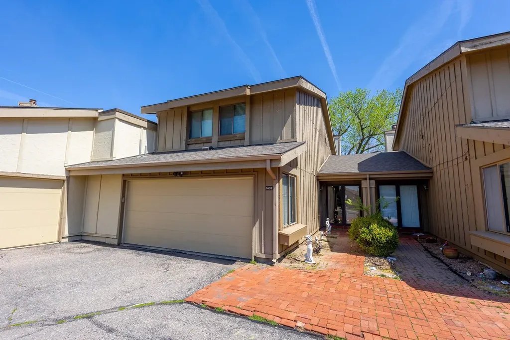 8201 E Harry Street Wichita KS 67207