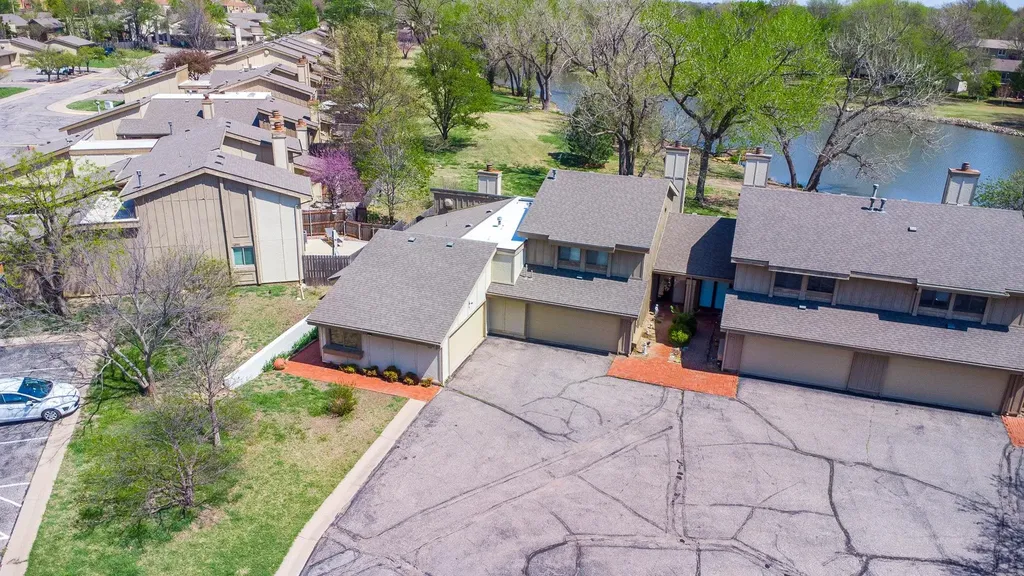 8201 E Harry Street Wichita KS 67207
