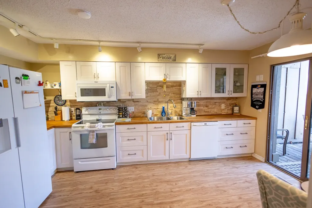 8201 E Harry Street Wichita KS 67207