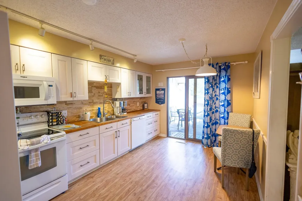 8201 E Harry Street Wichita KS 67207
