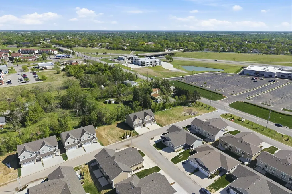 331 N 127th Street E Wichita KS 67206