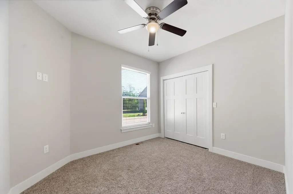 331 N 127th Street E Wichita KS 67206