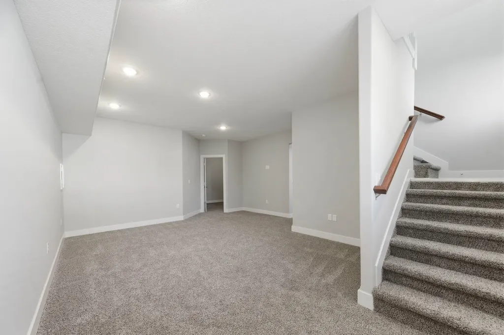 331 N 127th Street E Wichita KS 67206