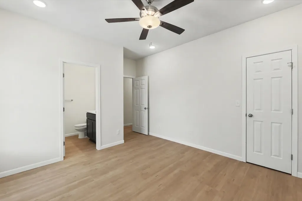 423 S All Halllows Wichita KS 67213