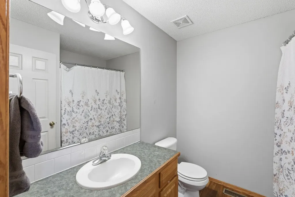 807 N Linden Lane Derby KS 67037