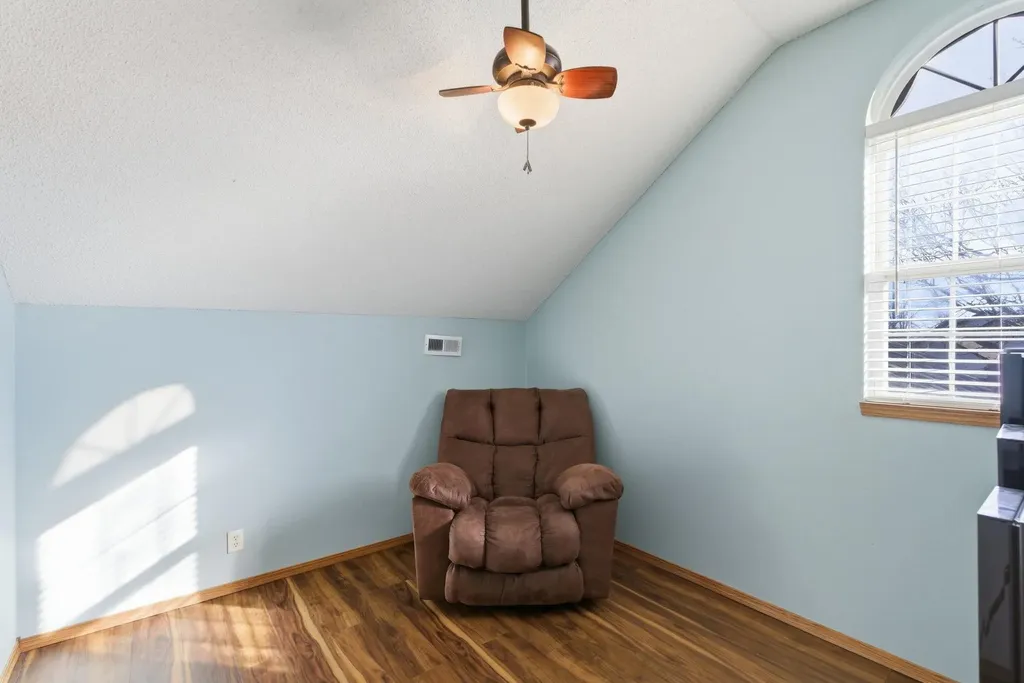 807 N Linden Lane Derby KS 67037