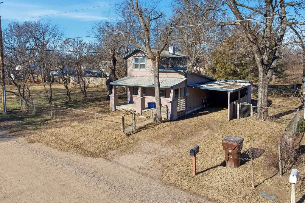 2918 W 10th Street N Wichita KS 67203