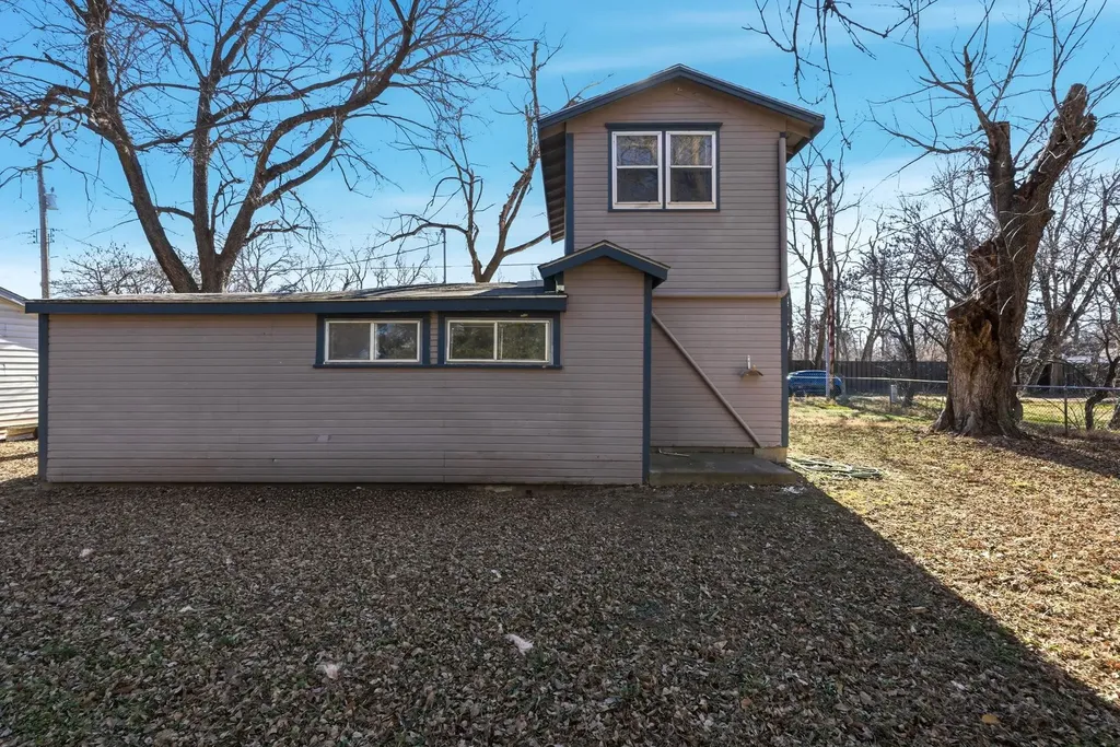 2918 W 10th Street N Wichita KS 67203