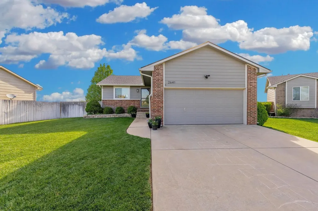 2641 E Spring Hill Court Goddard KS 67052