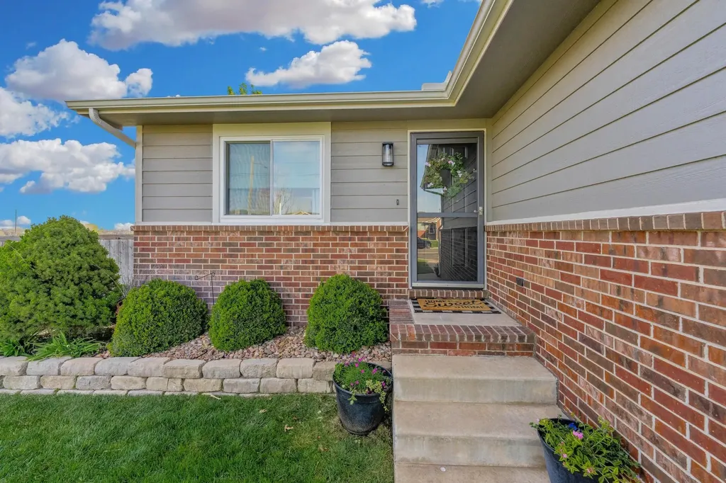 2641 E Spring Hill Court Goddard KS 67052