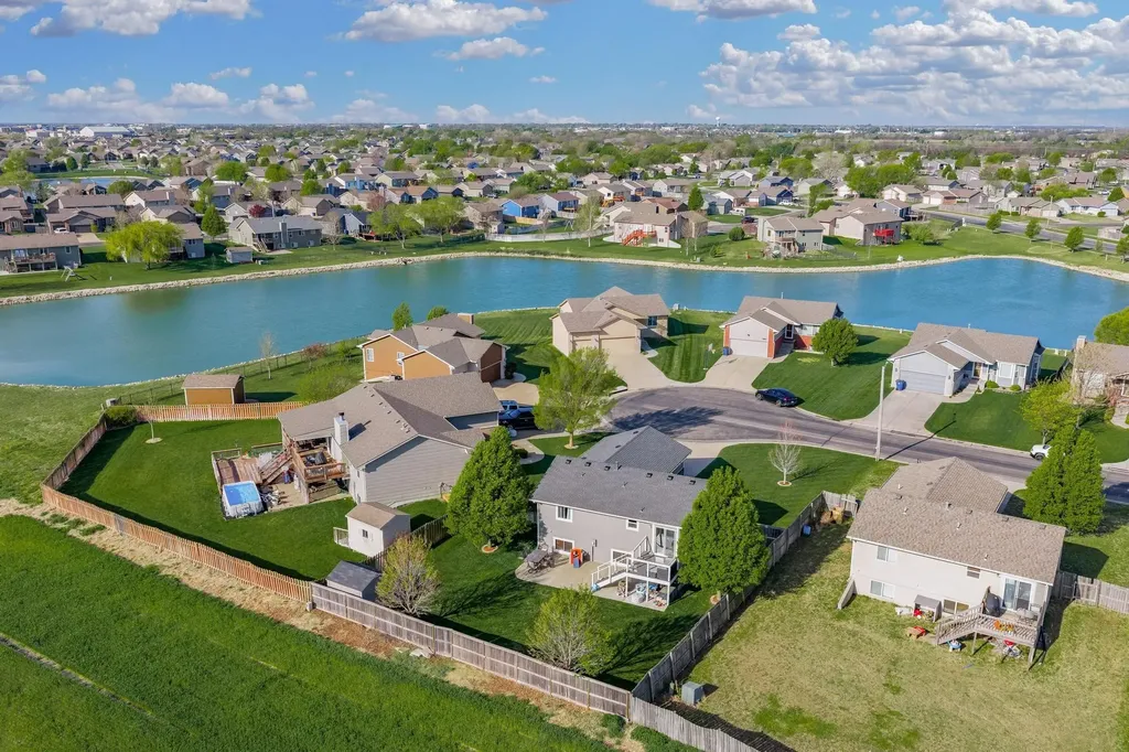 2641 E Spring Hill Court Goddard KS 67052