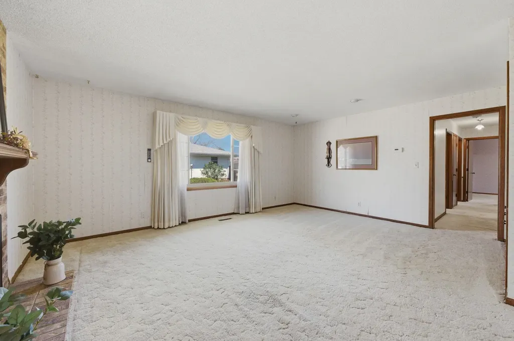 357 Village Lane Eureka KS 67045