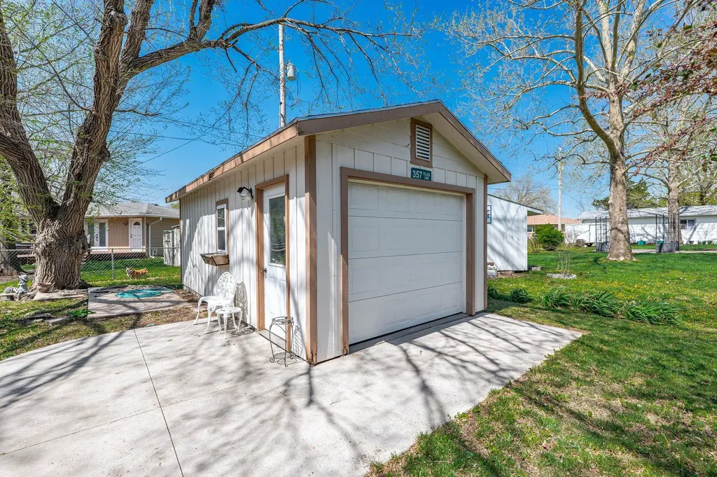 357 Village Lane Eureka KS 67045