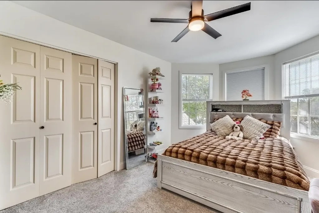 823 S Surrey Lane Maize KS 67101