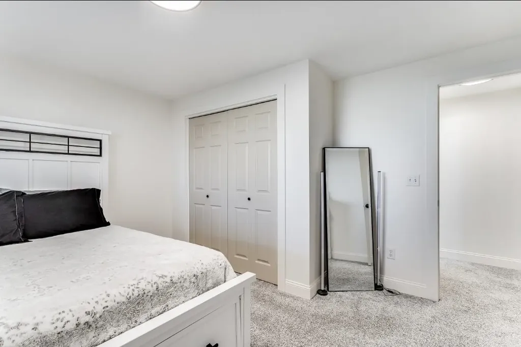 823 S Surrey Lane Maize KS 67101