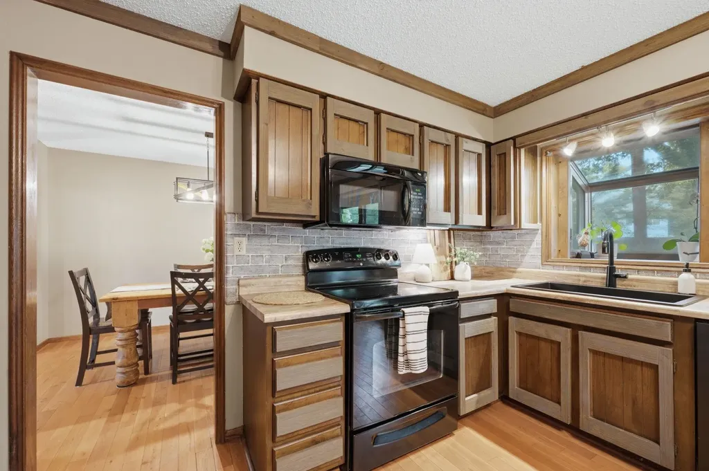 1 Valley View Drive Goddard KS 67052