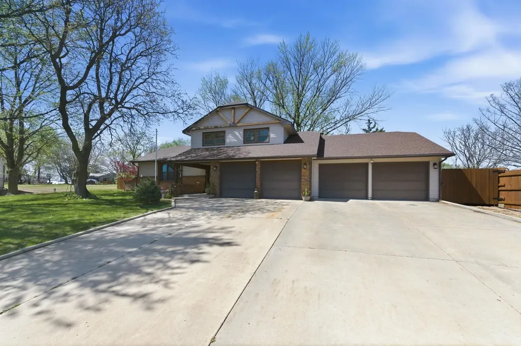 1 Valley View Drive Goddard KS 67052