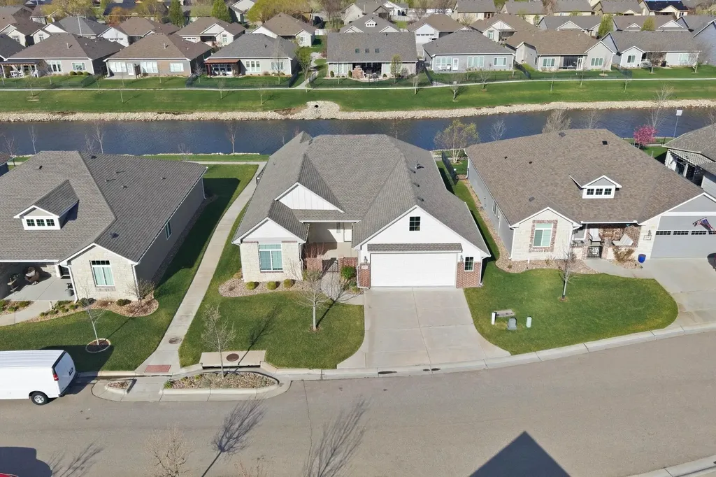 6375 W Venice Court Wichita KS 67205
