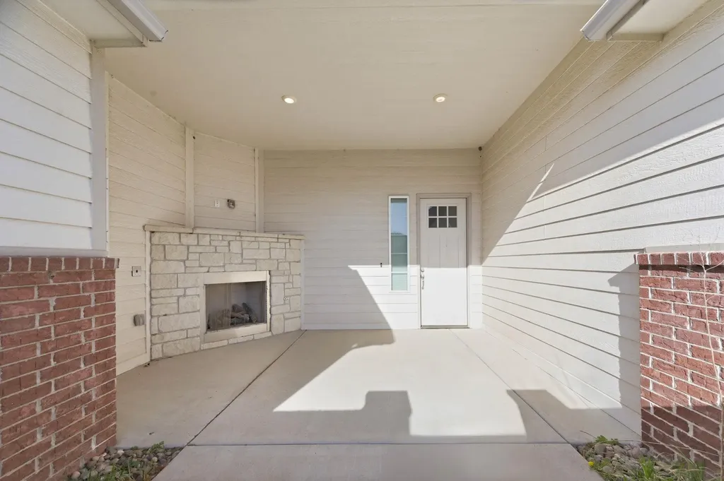 6375 W Venice Court Wichita KS 67205