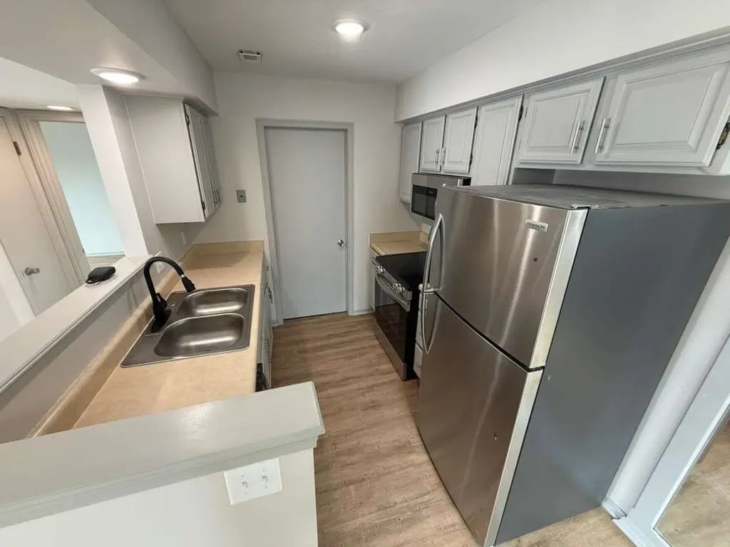 1717 S Cypress Wichita KS 67207