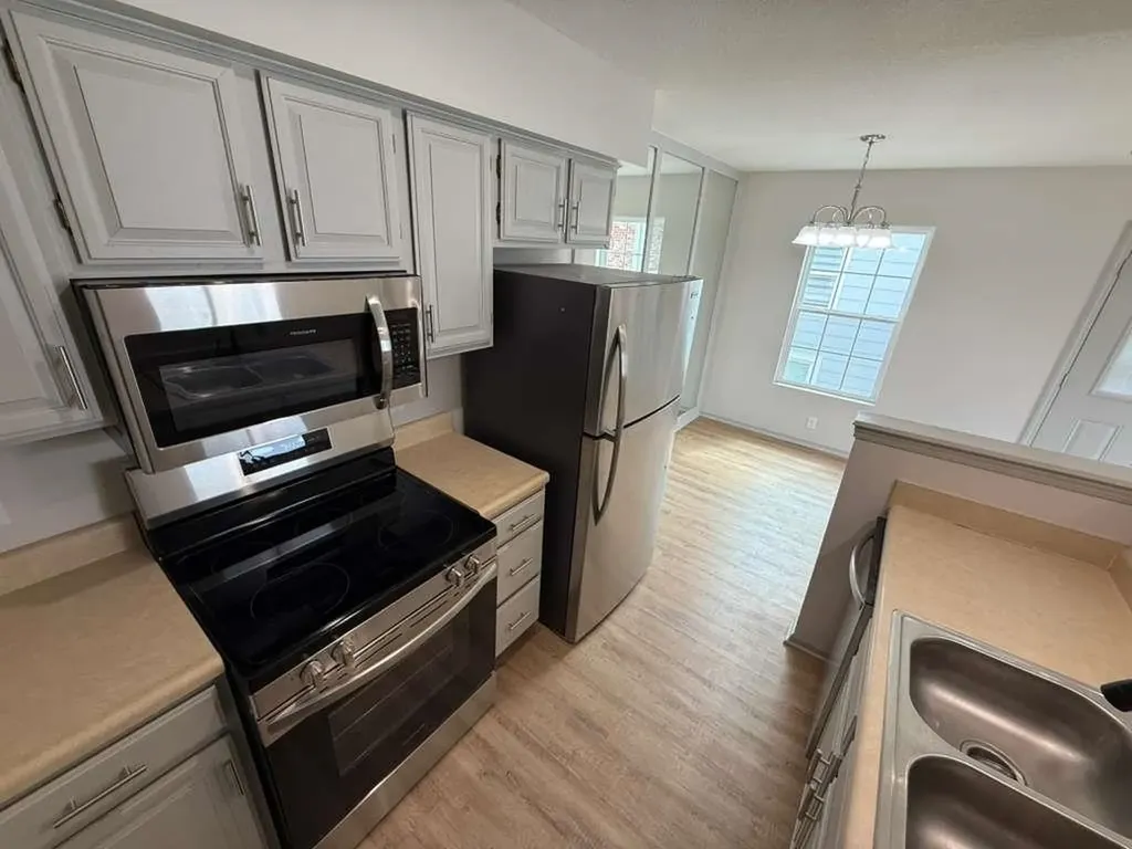 1717 S Cypress Wichita KS 67207