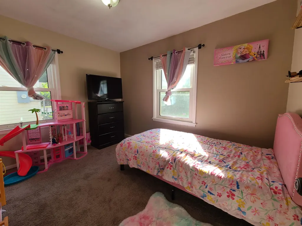 1035 N Georgie Derby KS 67037