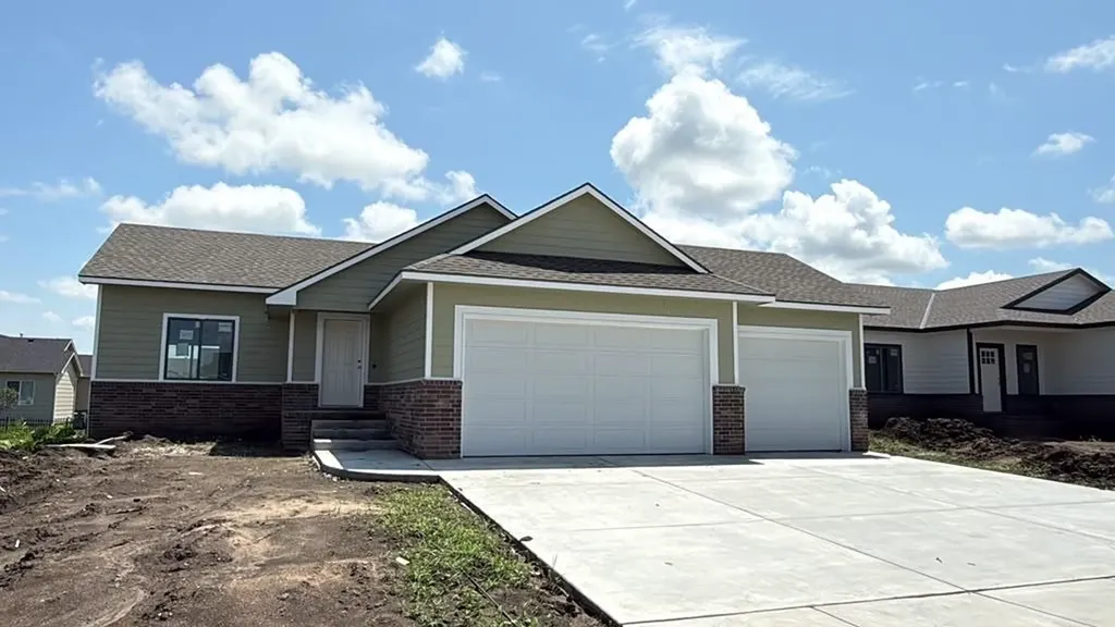 5031 N Toben Court Bel Aire KS 67226