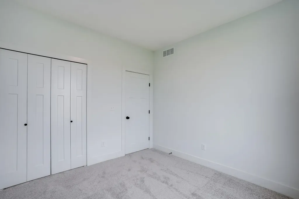 3437 S Linden Wichita KS 67210