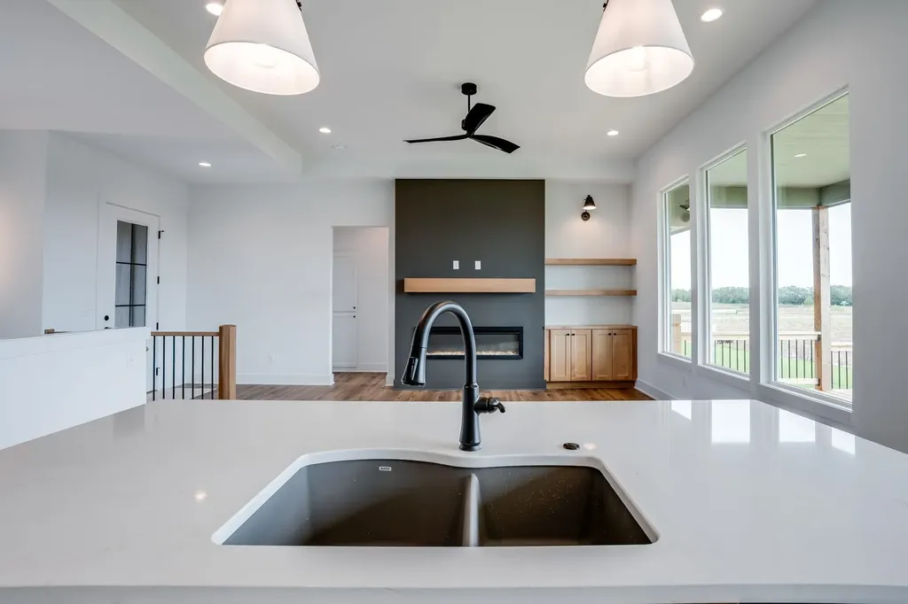 3437 S Linden Wichita KS 67210