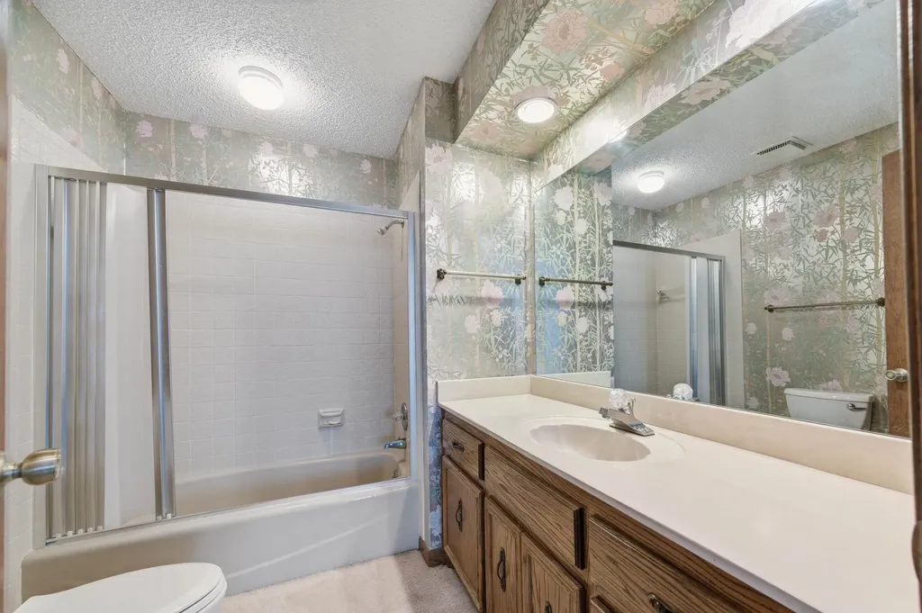 10103 W Alamo Wichita KS 67212